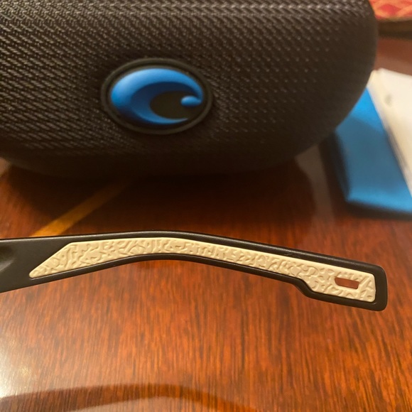 NEW, AUTHENTIC, NEVER WORN, Costa Waterwoman 2, WTR 11 - Picture 12 of 13